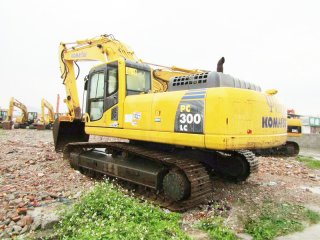小松PC300-8挖掘机