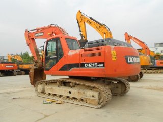 斗山DH215-9E挖掘机